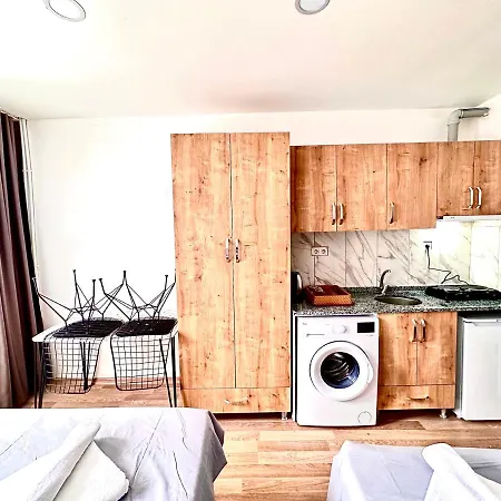 公寓式酒店 Alaca